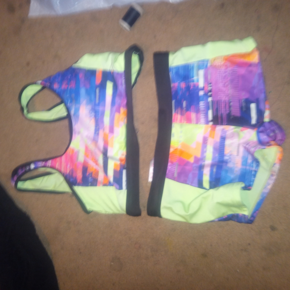 Girls Colorful Athletic Crop Top and Shorts Set